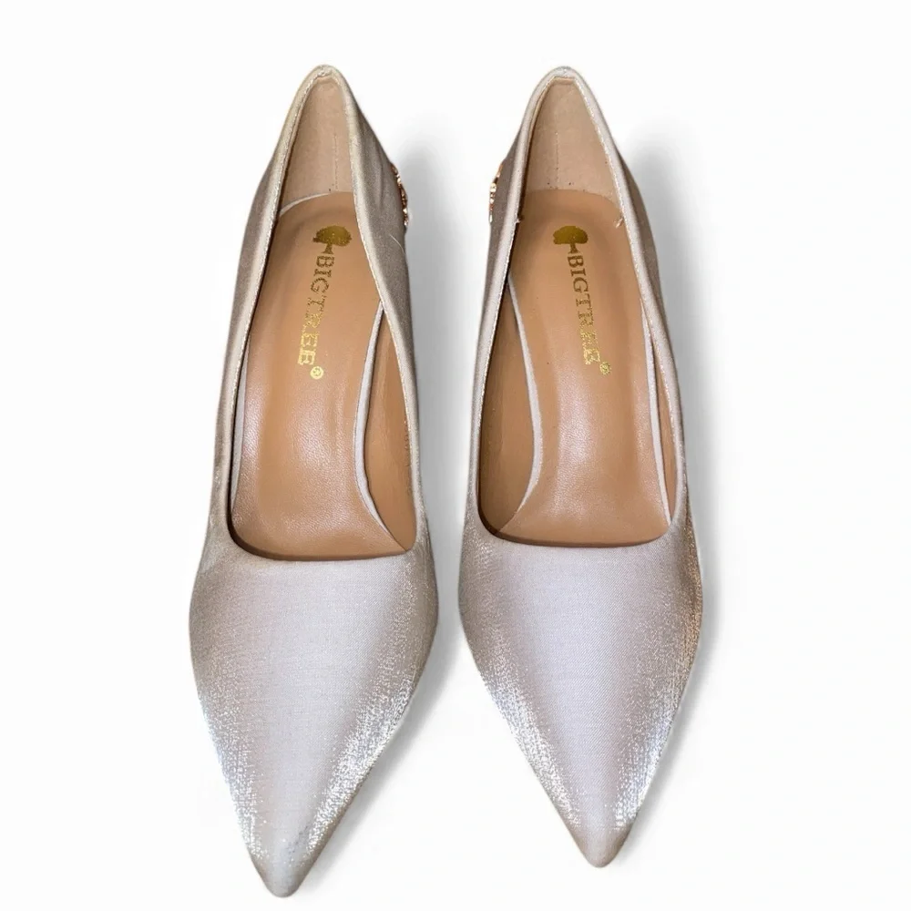 BIGTREE Champagne Beige Pumps Rose Gold Stiletto Ornate Metal Heels SZ US 5/EU35